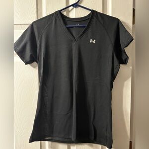 Women’s short sleeve black Under Armour shirt